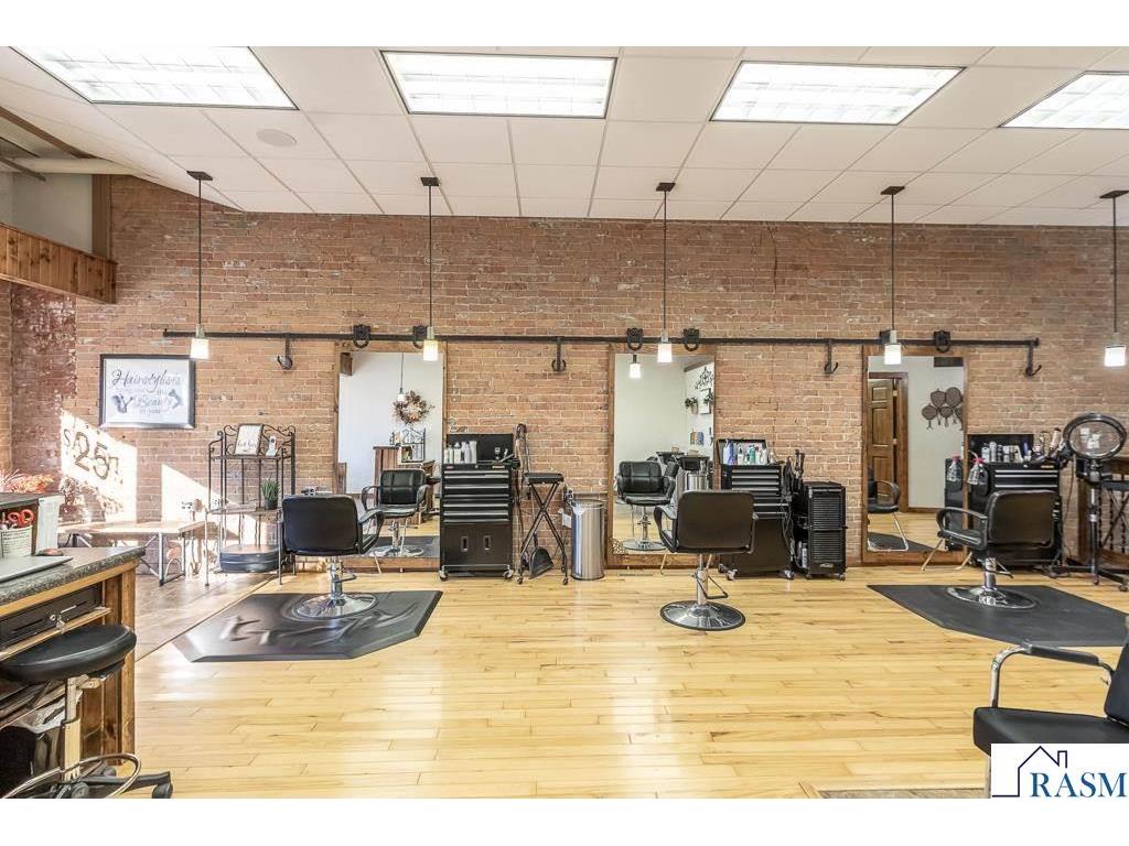 25 S Park Avenue Le Center MN 56057 7039161 image11