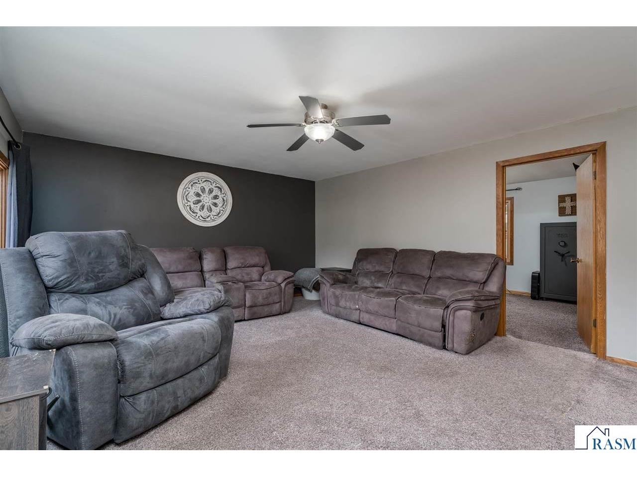 250 S Cordova Avenue Le Center MN 56057 7038960 image11