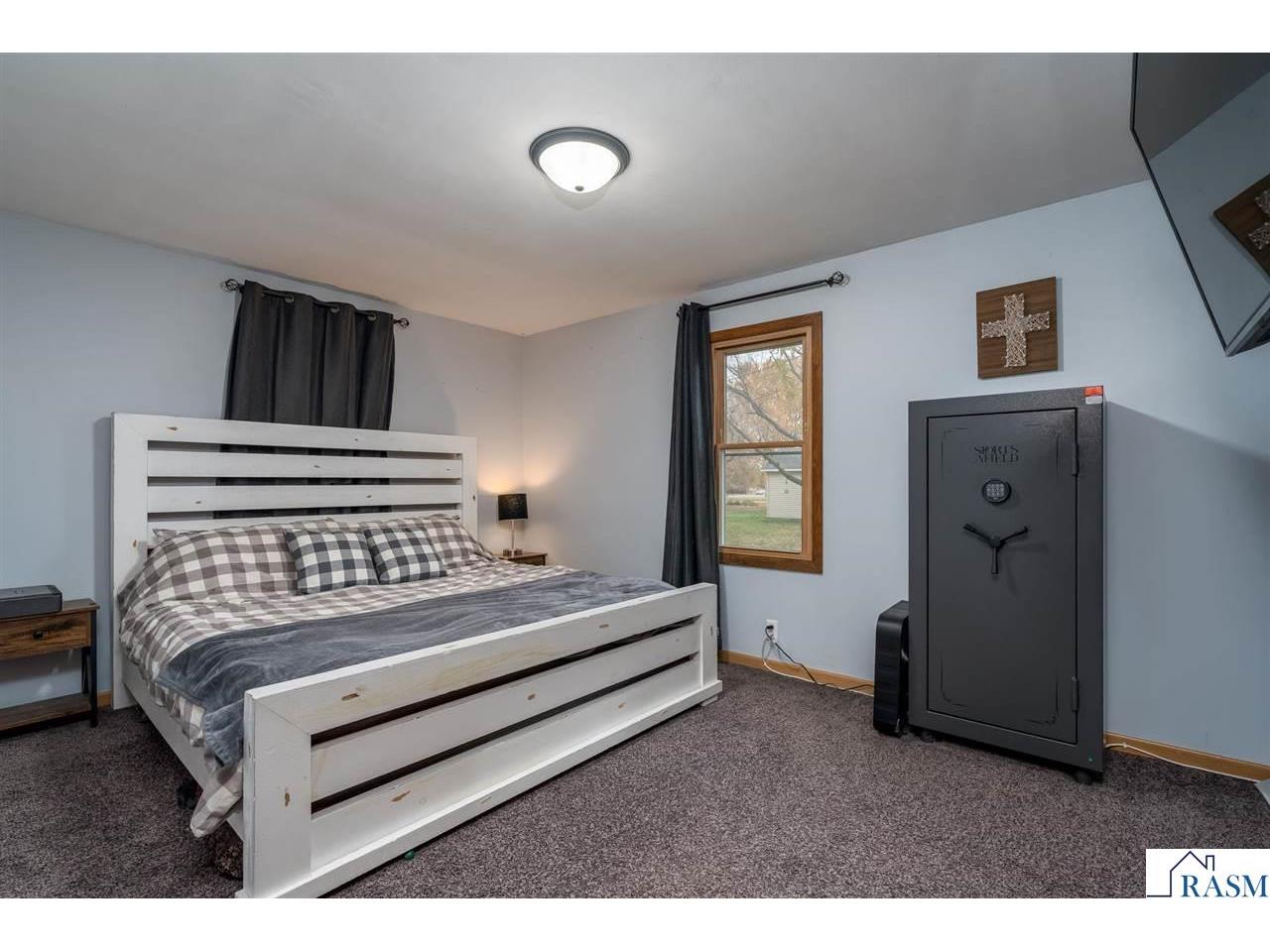 250 S Cordova Avenue Le Center MN 56057 7038960 image13