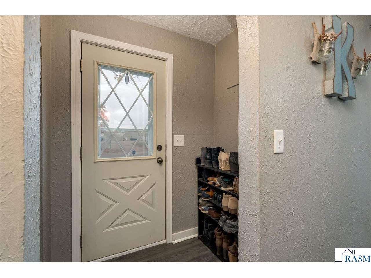 250 S Cordova Avenue Le Center MN 56057 7038960 image2