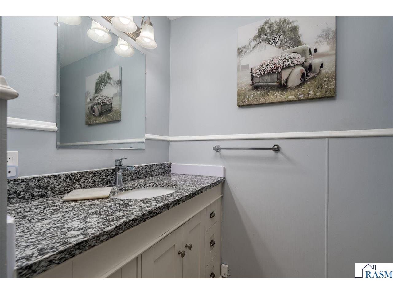 250 S Cordova Avenue Le Center MN 56057 7038960 image20