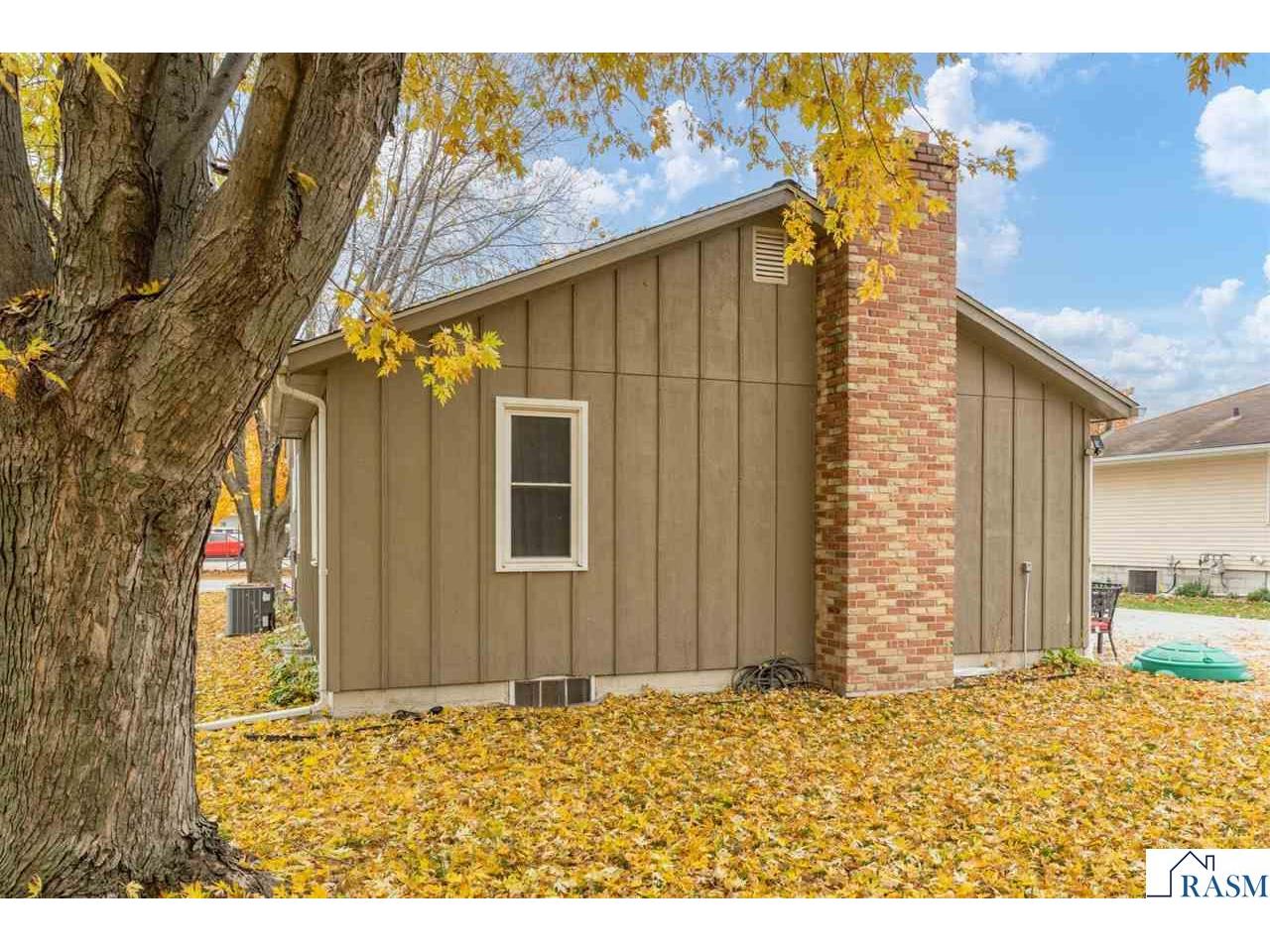 250 S Cordova Avenue Le Center MN 56057 7038960 image29