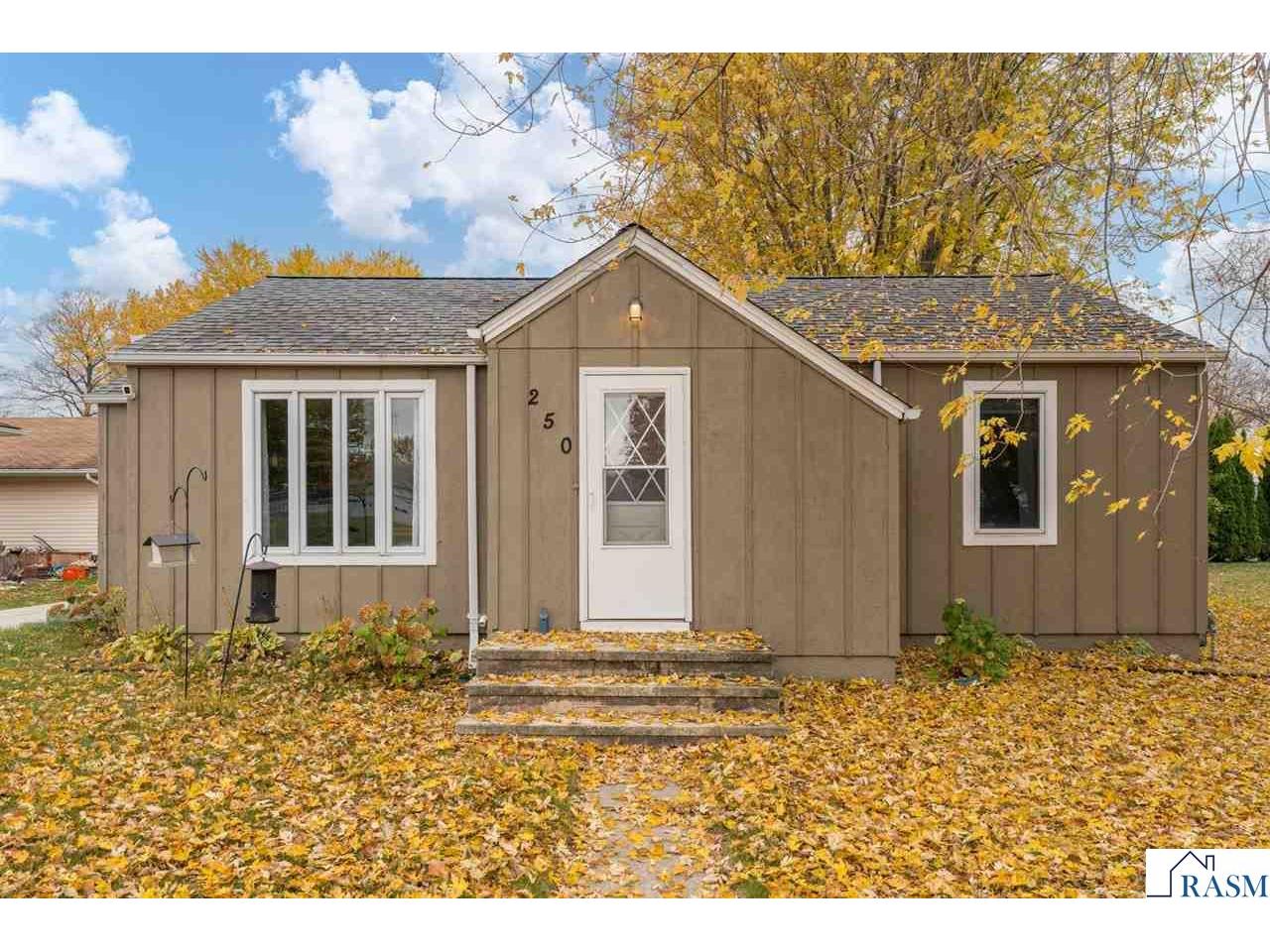 250 S Cordova Avenue Le Center MN 56057 7038960 image32