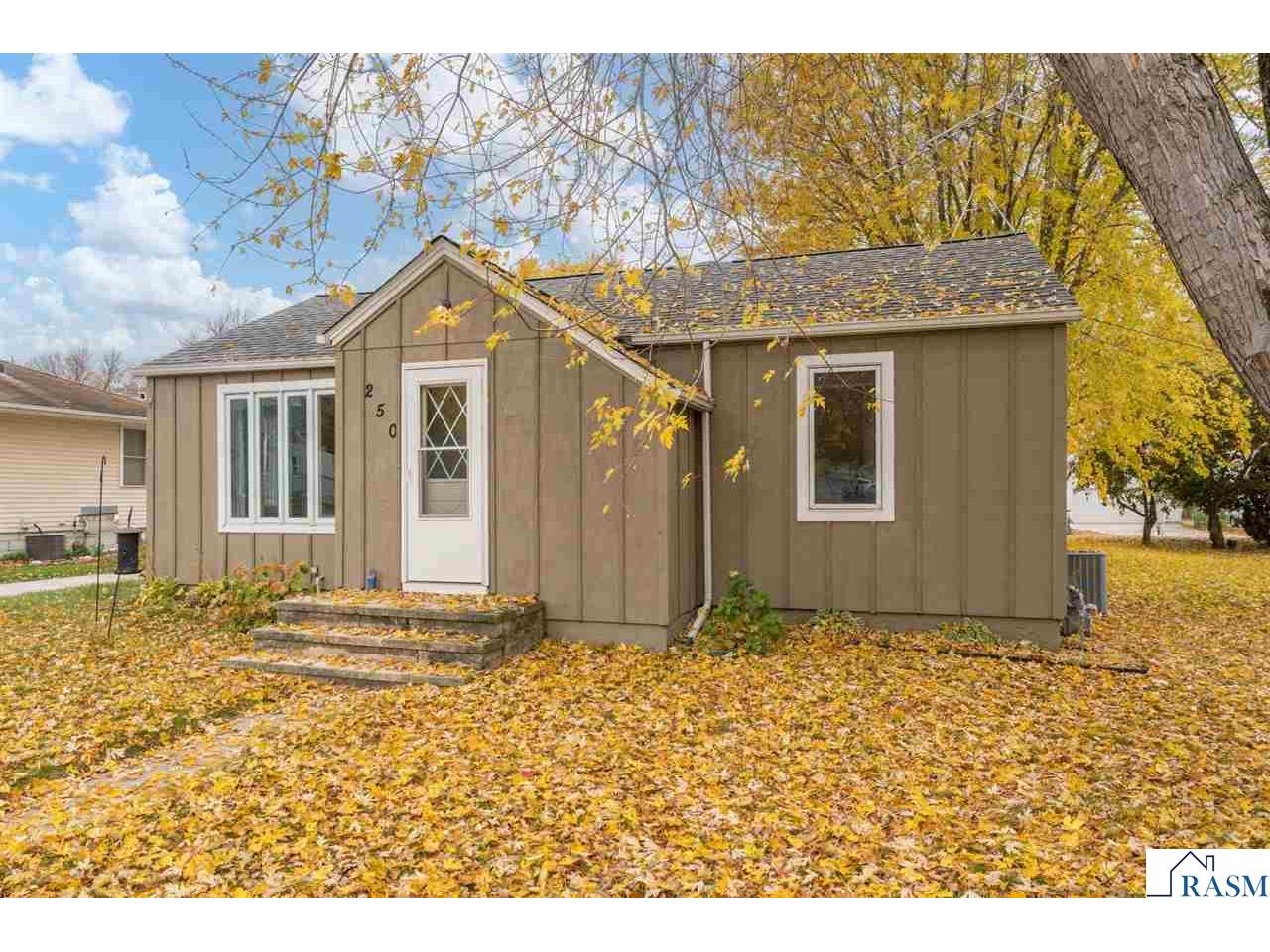 250 S Cordova Avenue Le Center MN 56057 7038960 image33