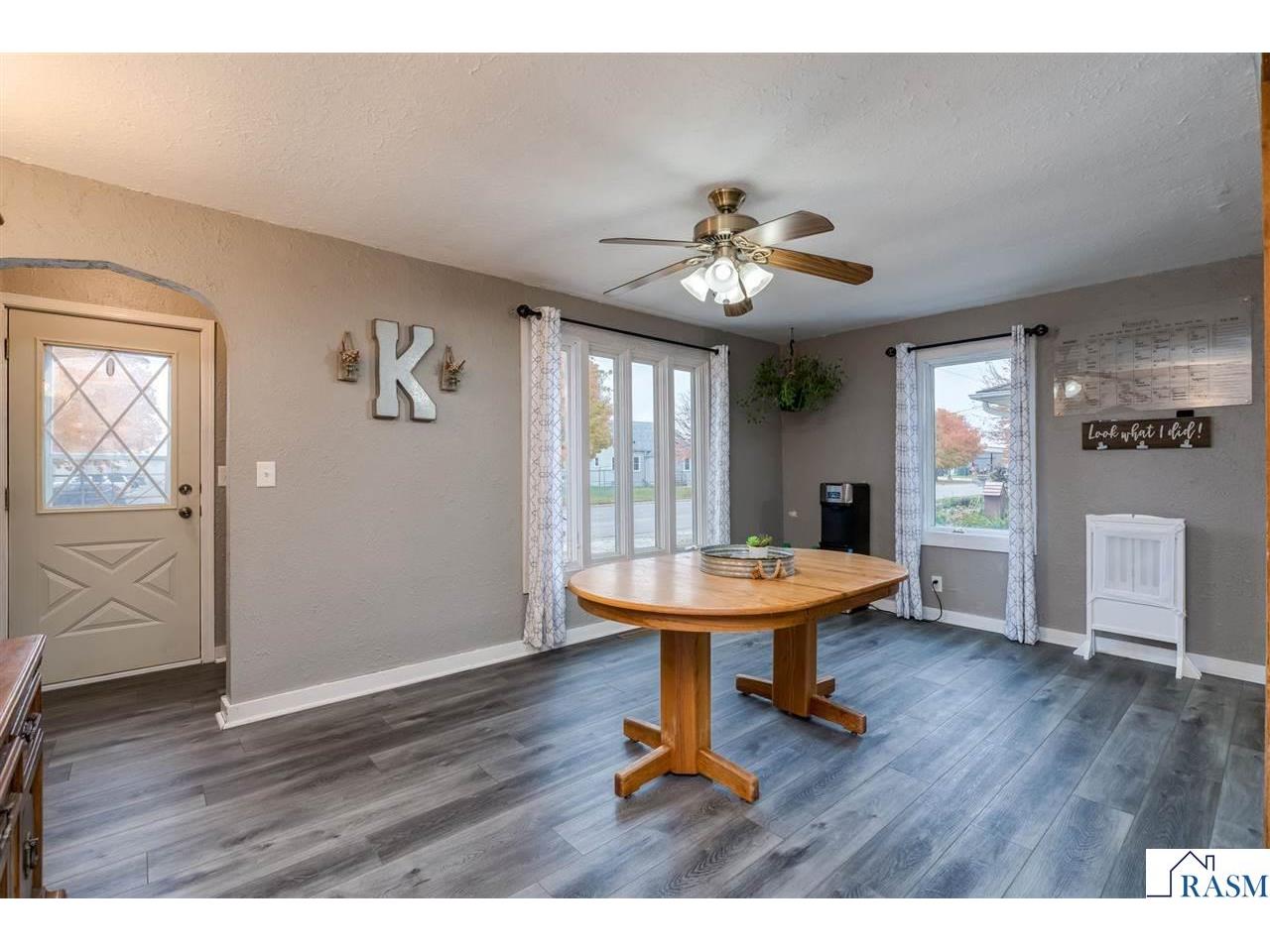 250 S Cordova Avenue Le Center MN 56057 7038960 image4