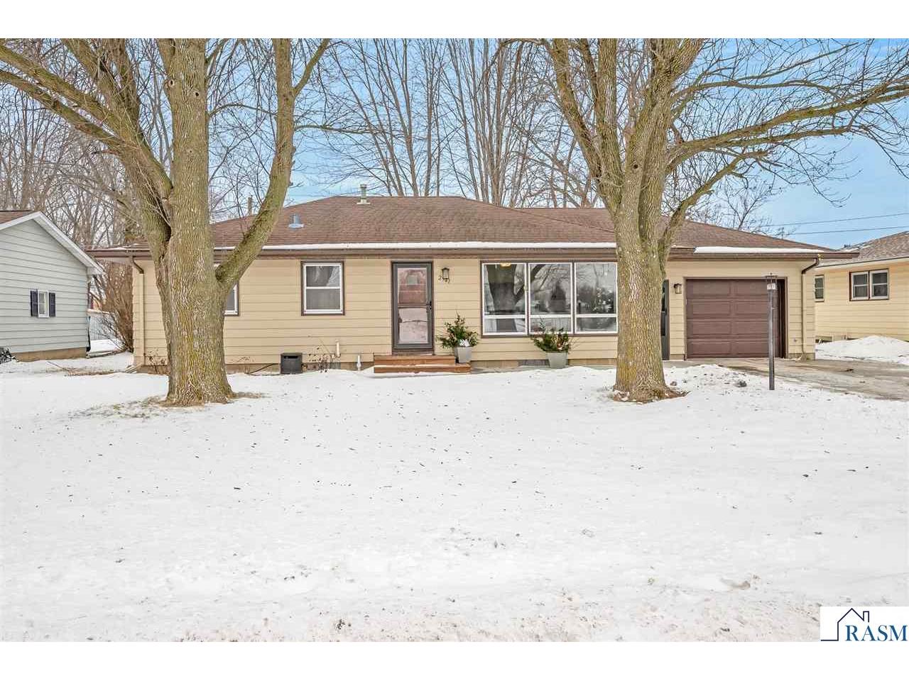 2541 E Main Street Mankato MN 56001 7039236 image1