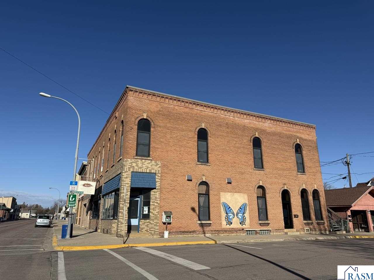 259 E Main Street Waterville MN 56096 7034575 image1