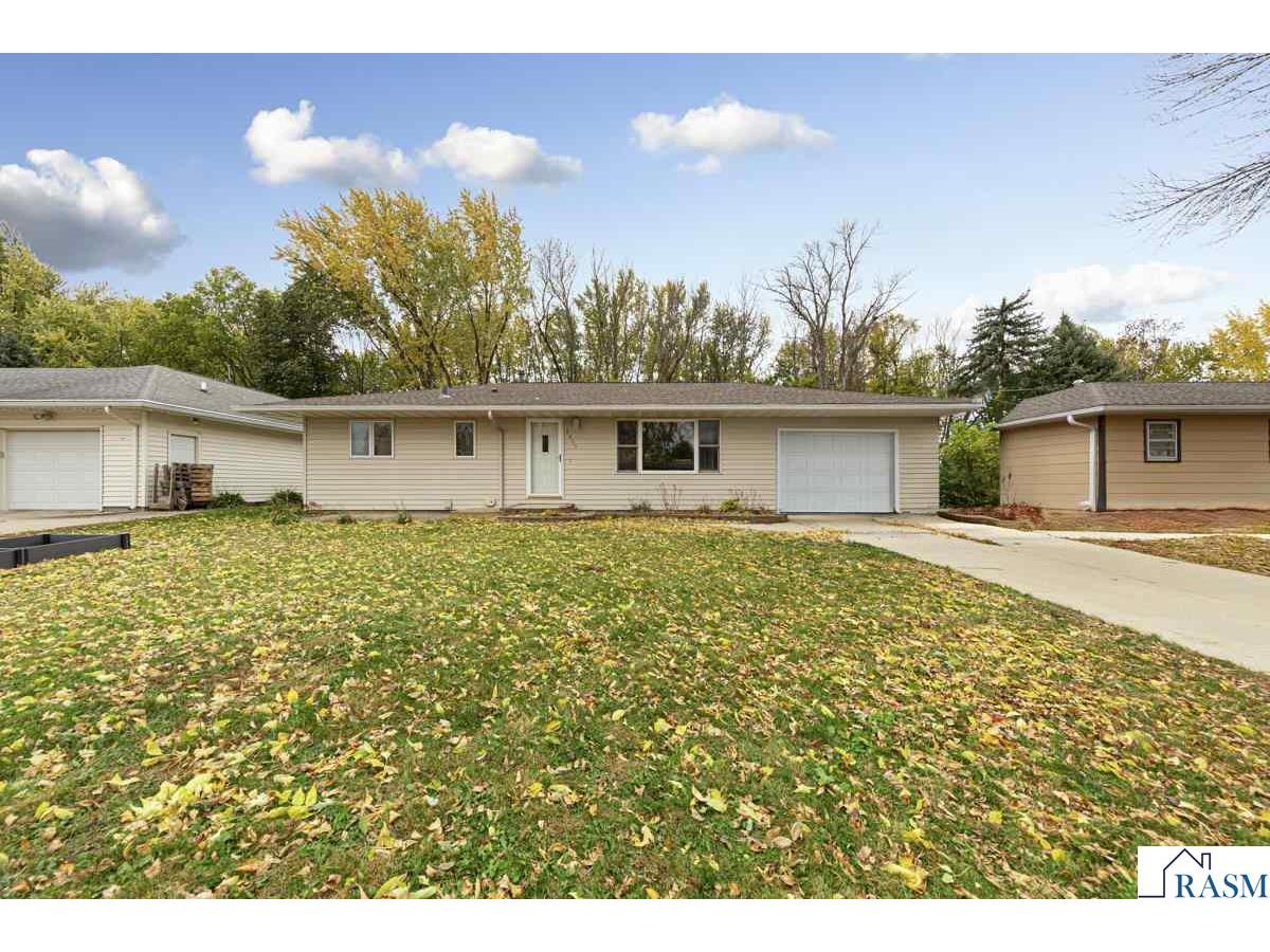 2609 E Main Street Mankato MN 56001 7038907 image1