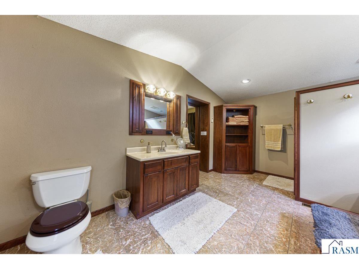2609 E Main Street Mankato MN 56001 7038907 image25