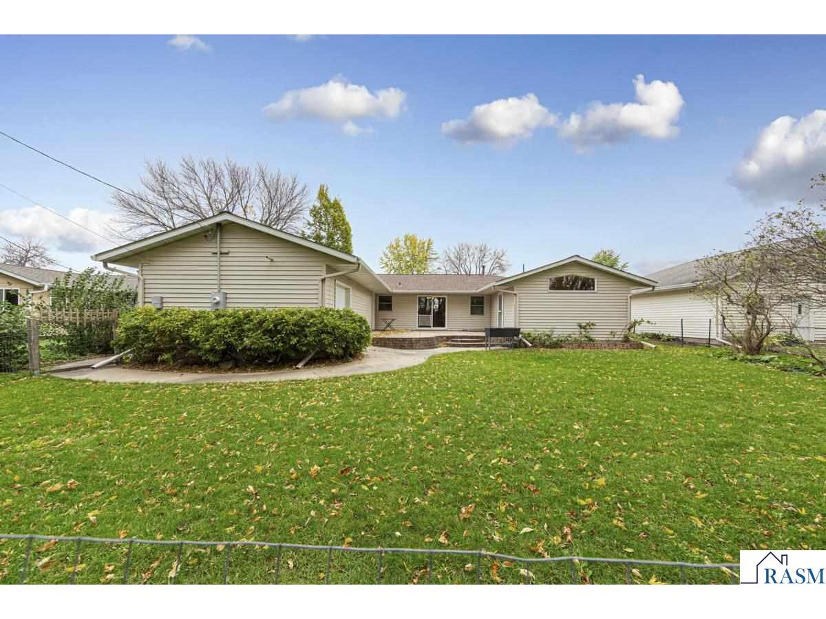 2609 E Main Street Mankato MN 56001 7038907 image5