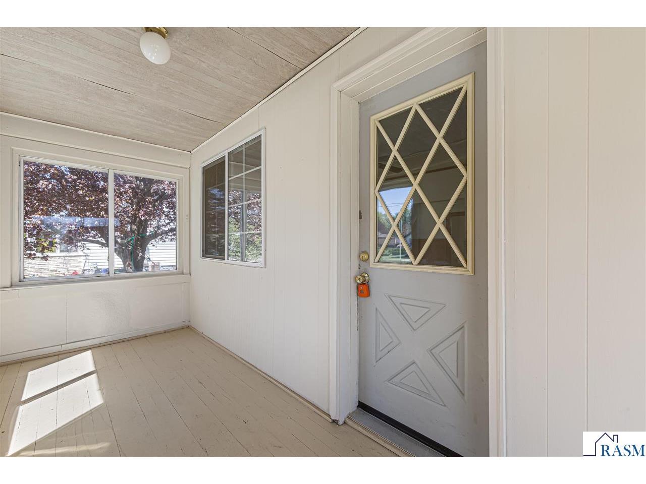 272 W Tyrone Street Le Center MN 56057 7040235 image10