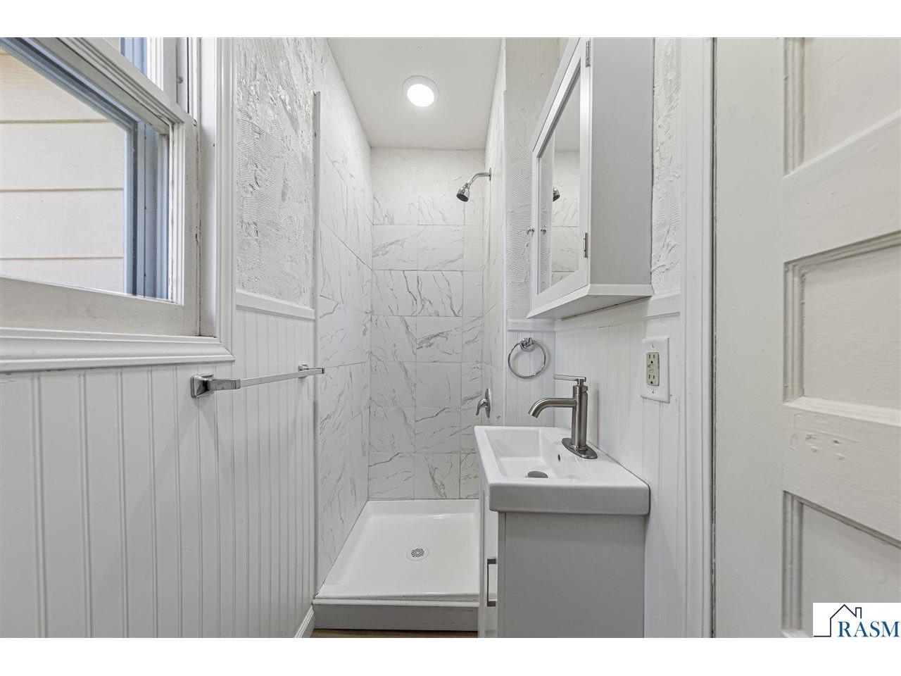 272 W Tyrone Street Le Center MN 56057 7040235 image25
