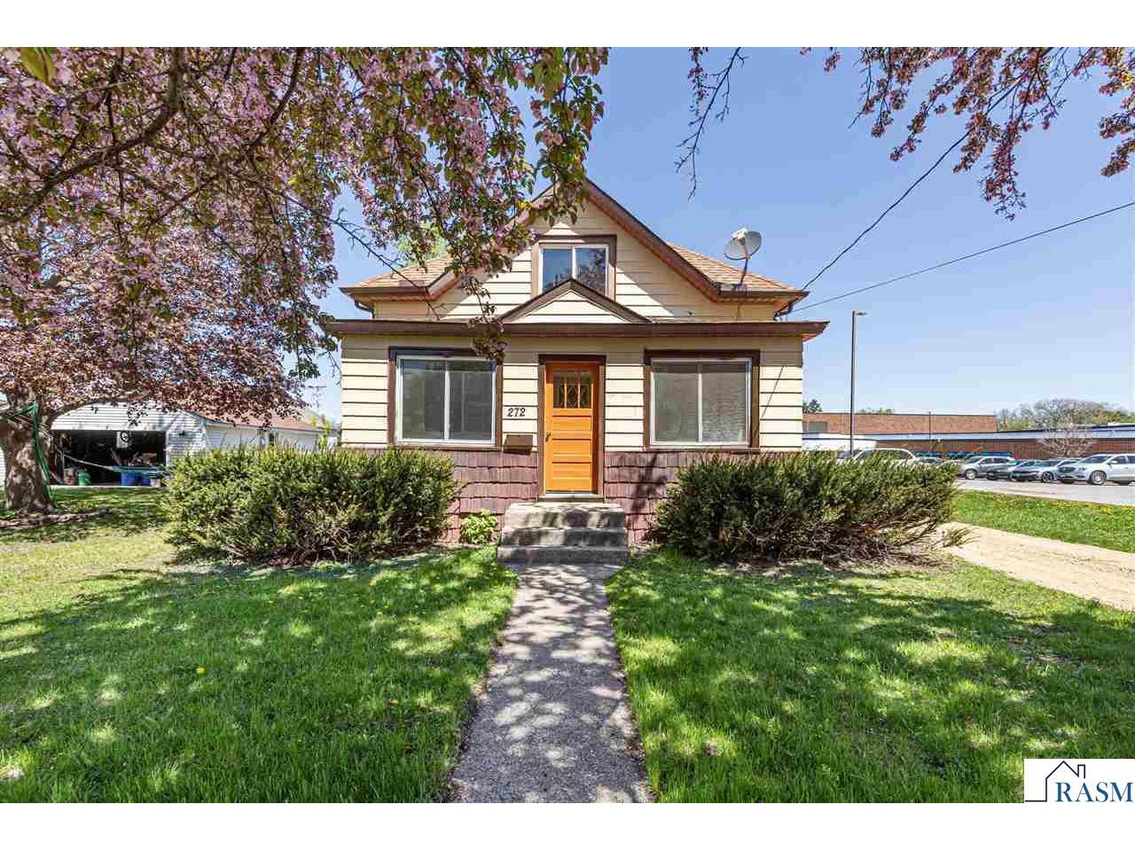 272 W Tyrone Street Le Center MN 56057 7040235 image3