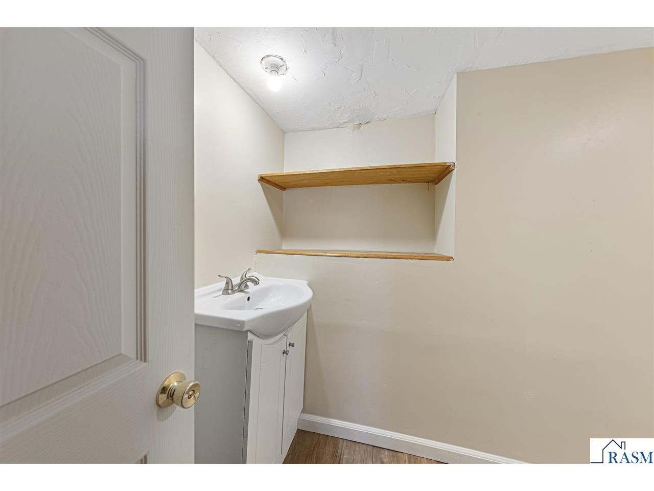 272 W Tyrone Street Le Center MN 56057 7040235 image37