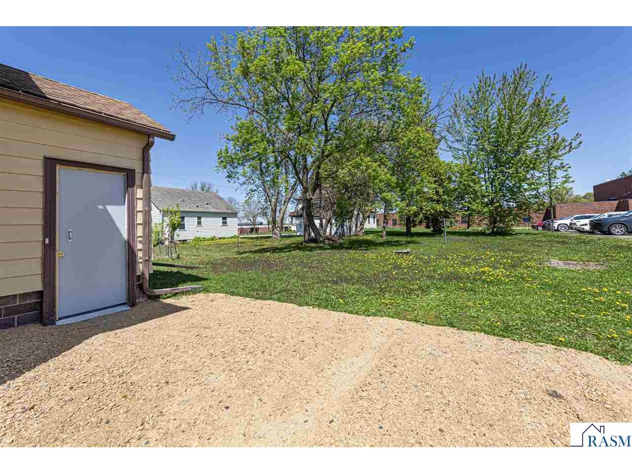 272 W Tyrone Street Le Center MN 56057 7040235 image5
