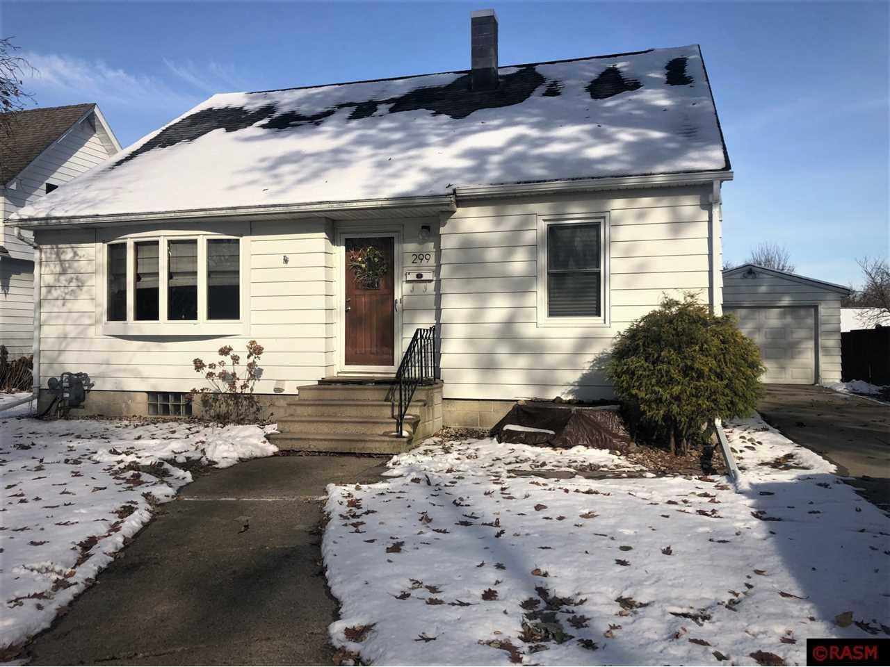 299 SW 7 Street, Wells, MN 56097 MLS 7022736 Edina Realty