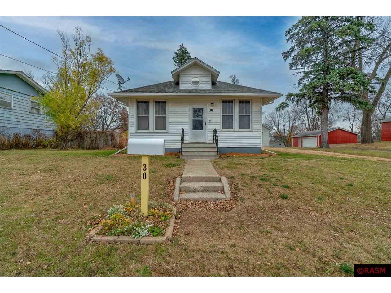30 NW Estes Avenue Madelia MN 56062 7036340 image1