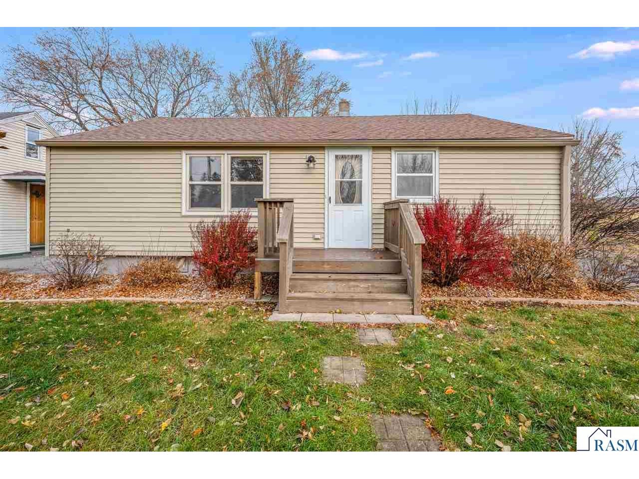 300 Le Sueur Avenue Eagle Lake MN 56024 7039144 image1