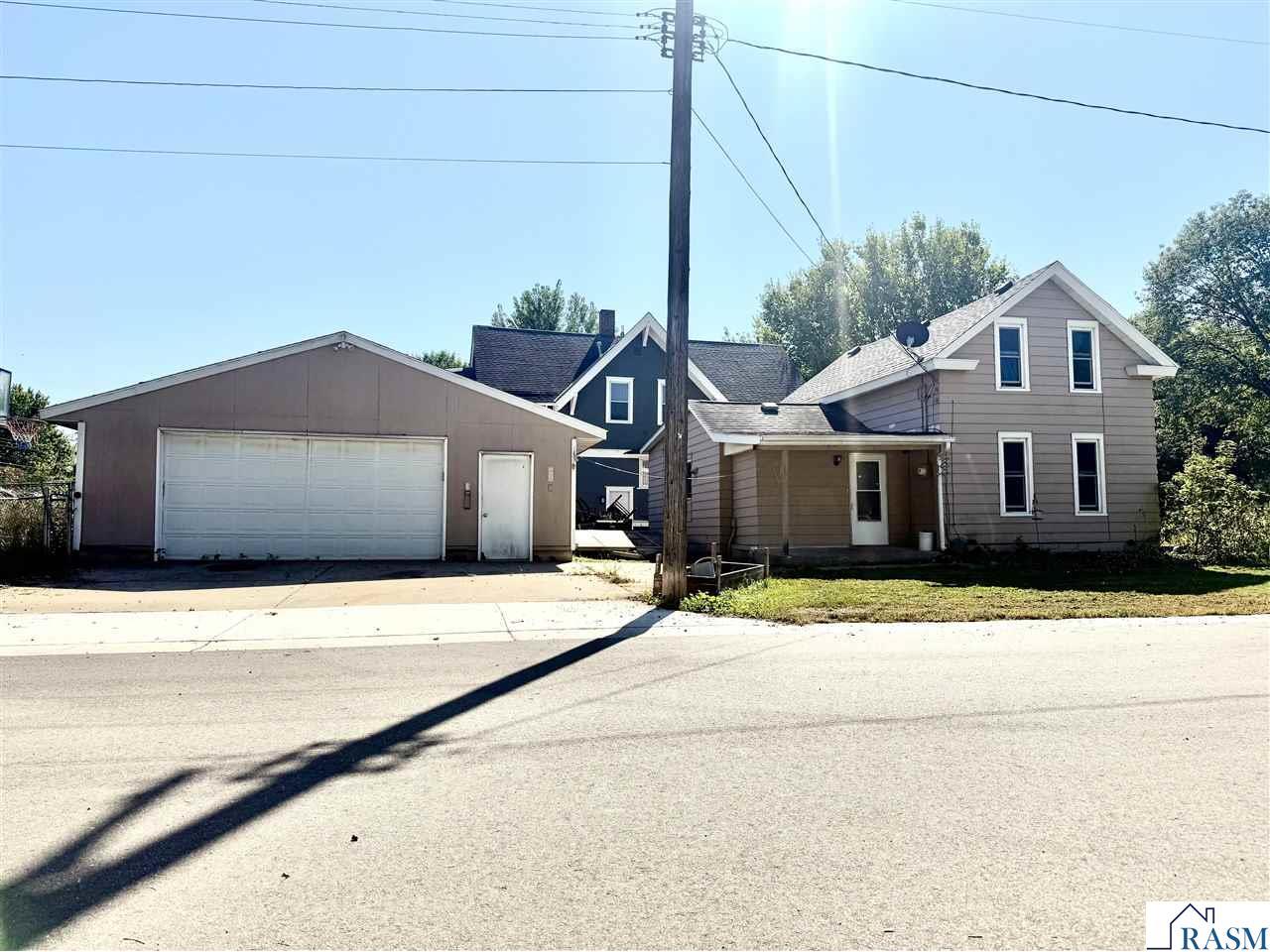 300 S 5th Street Henderson MN 56044 7038704 image1