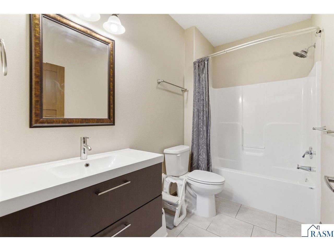 300 Tanager Road Mankato MN 56001 267040489 image12