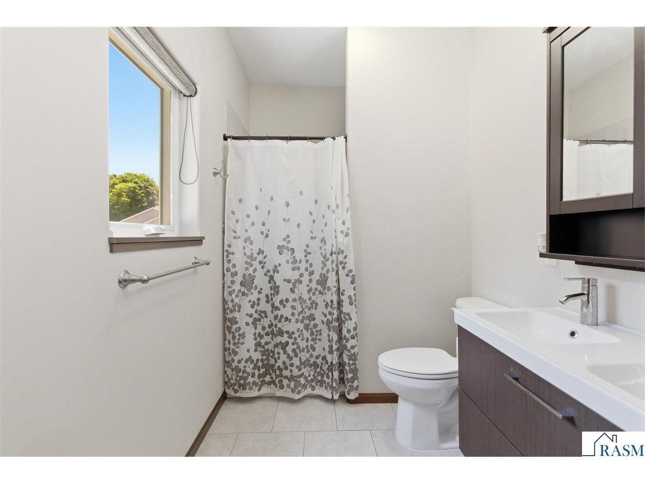 300 Tanager Road Mankato MN 56001 267040489 image16
