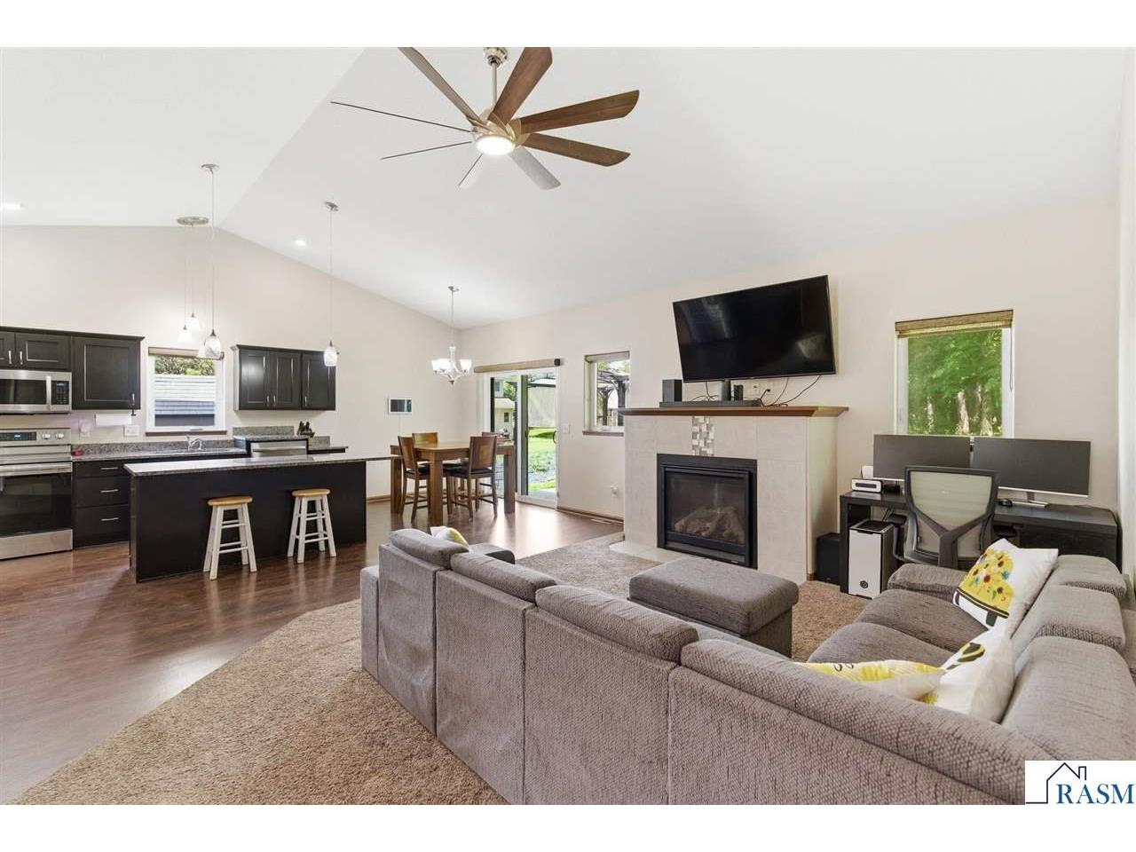 300 Tanager Road Mankato MN 56001 267040489 image17
