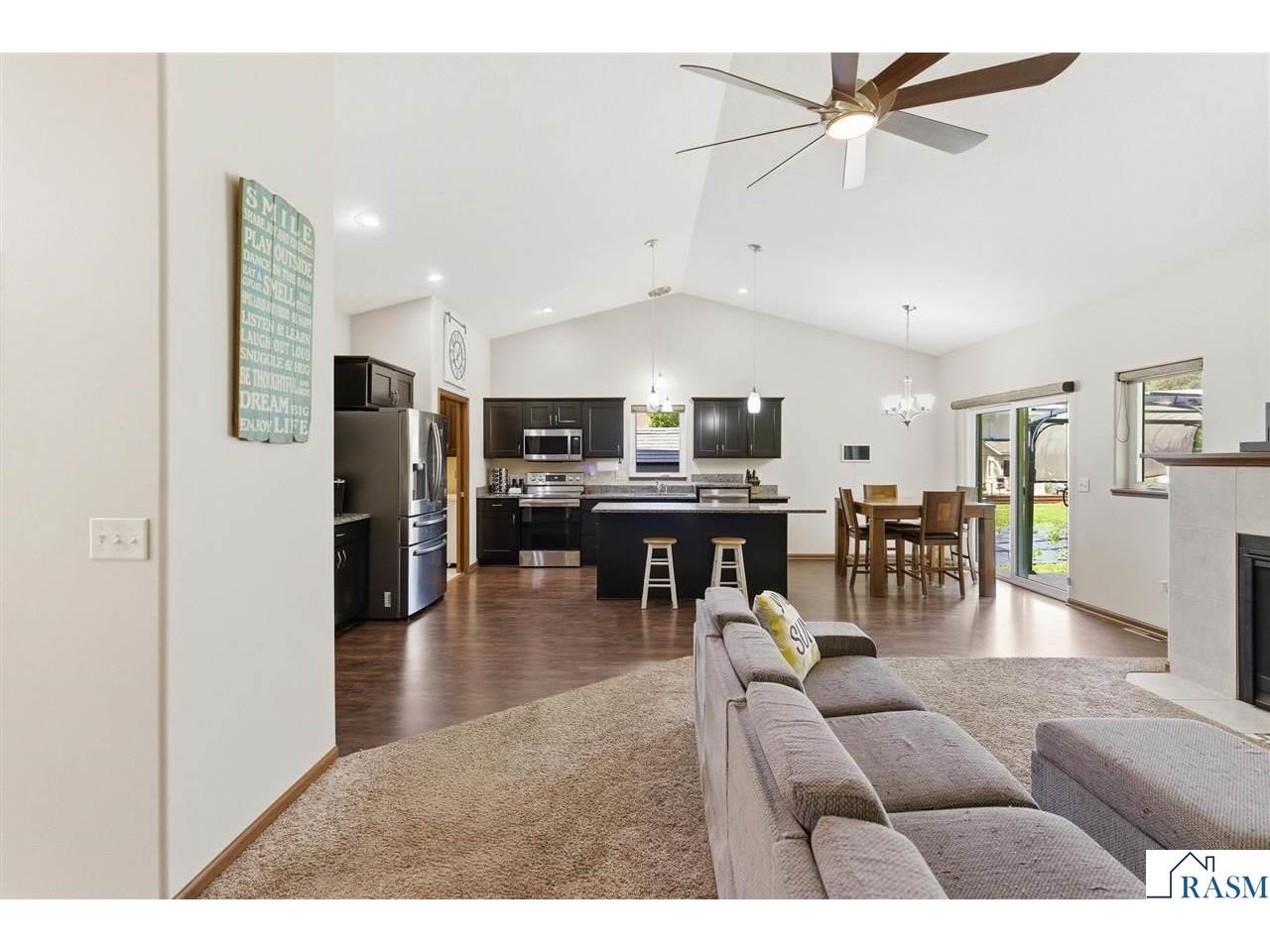 300 Tanager Road Mankato MN 56001 267040489 image18