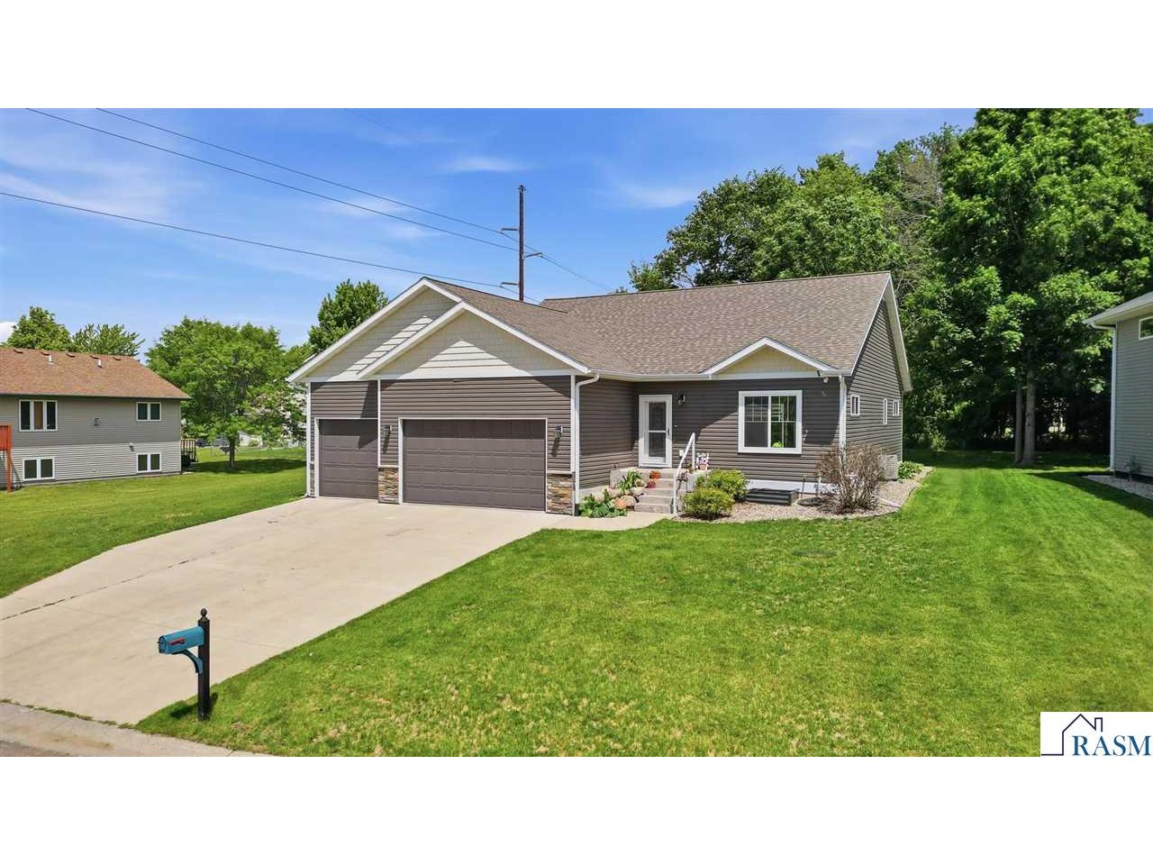 300 Tanager Road Mankato MN 56001 267040489 image3