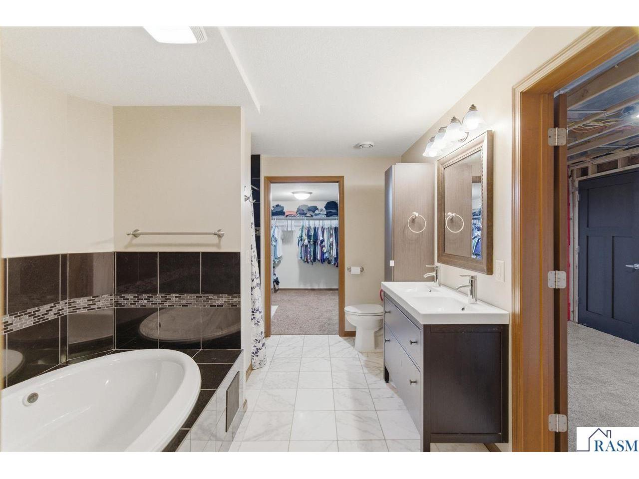 300 Tanager Road Mankato MN 56001 267040489 image31