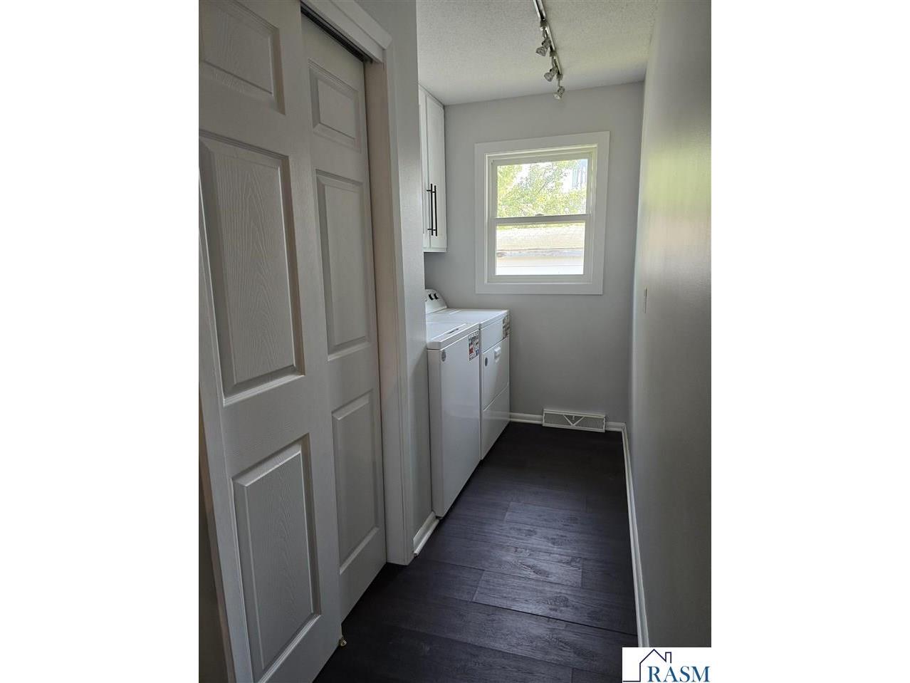 301 Elm St NE Sleepy Eye MN 56085 267040978 image14