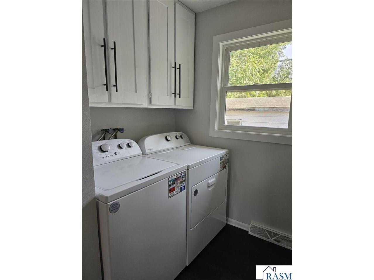 301 Elm St NE Sleepy Eye MN 56085 267040978 image15
