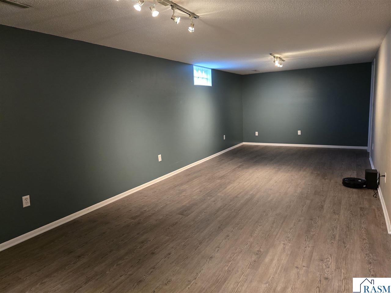 301 Elm St NE Sleepy Eye MN 56085 267040978 image21