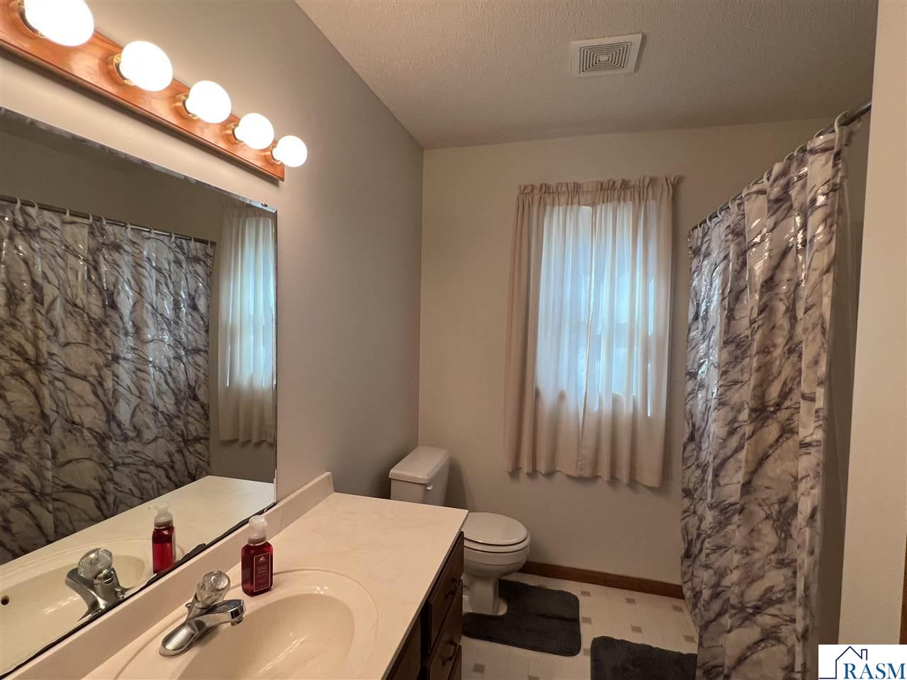 301 Myrick Street Le Sueur MN 56058 7040177 image40