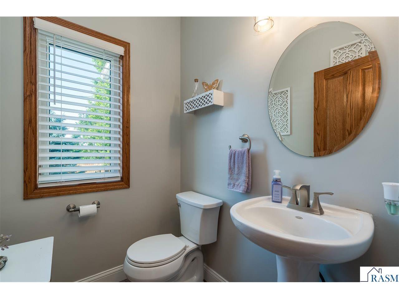 301 NW 7th Street New Richland MN 56072 267040925 image15