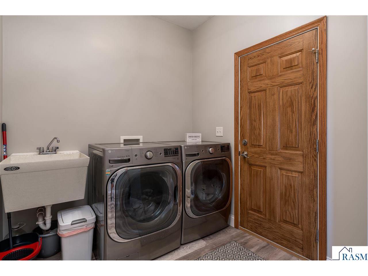 301 NW 7th Street New Richland MN 56072 267040925 image22