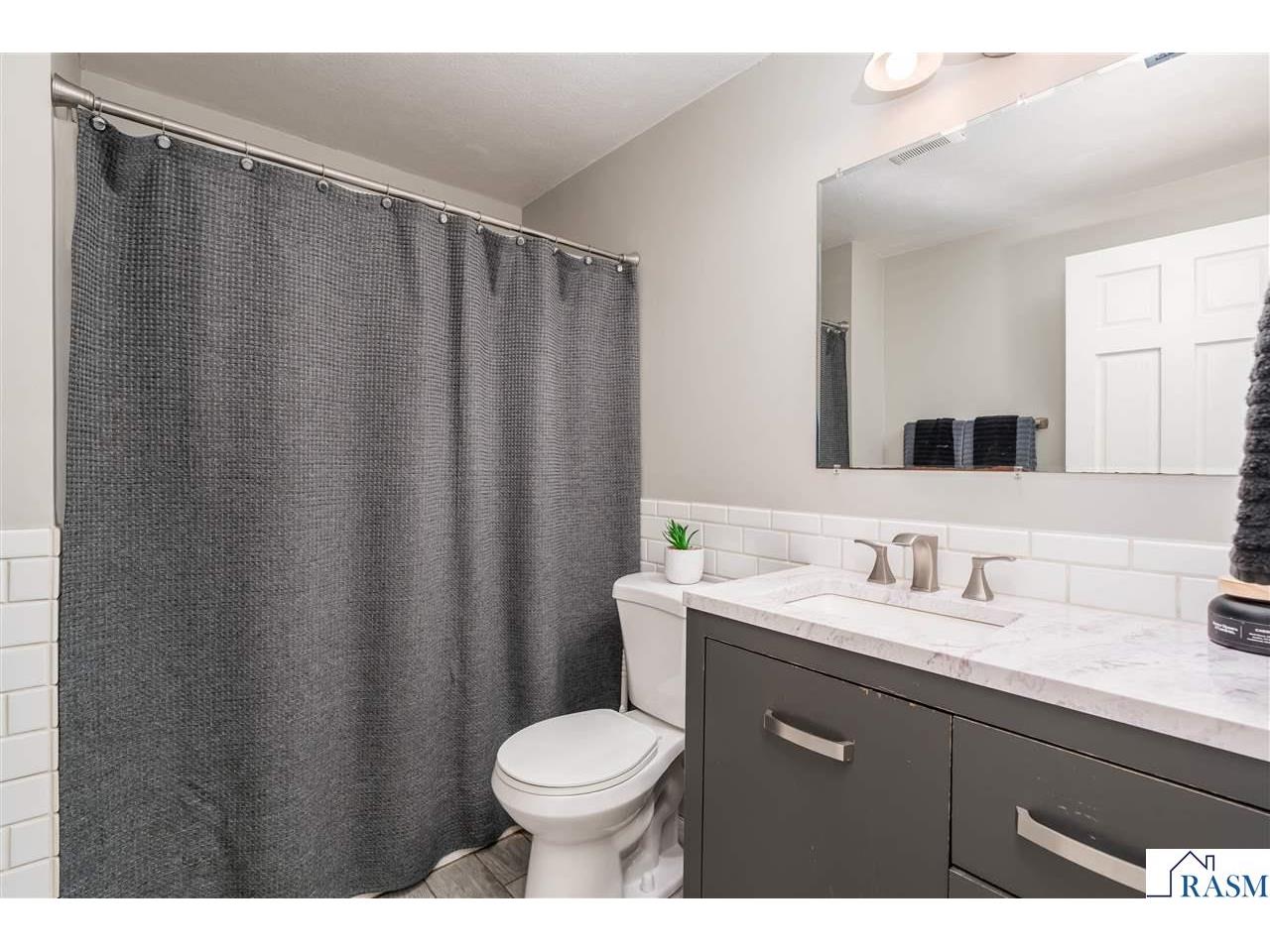 301 NW 7th Street New Richland MN 56072 267040925 image32