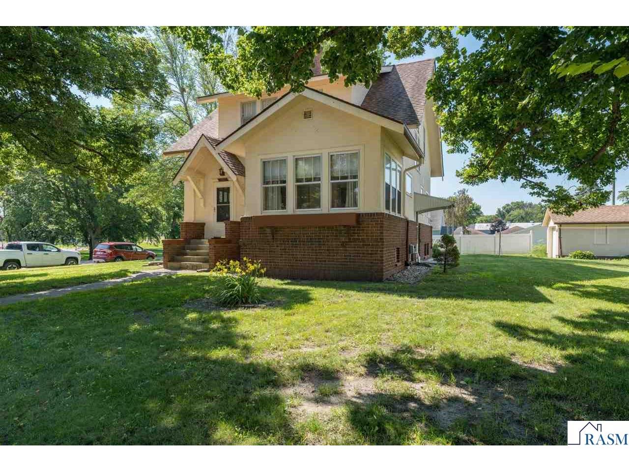301 W 1st Street Janesville MN 56048 267040928 image3