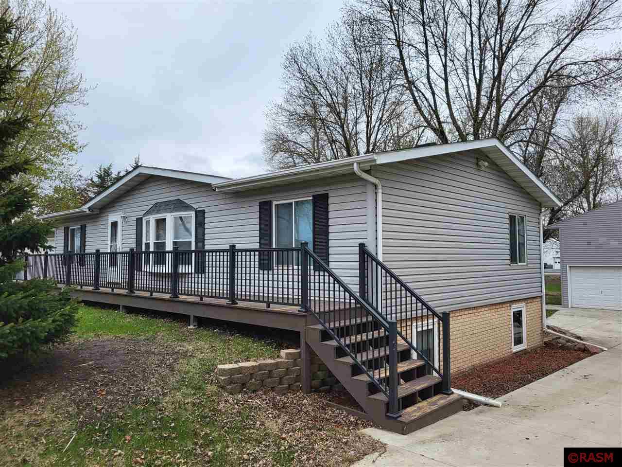 302 NE 8th Avenue Mapleton MN 56065 7037352 image1