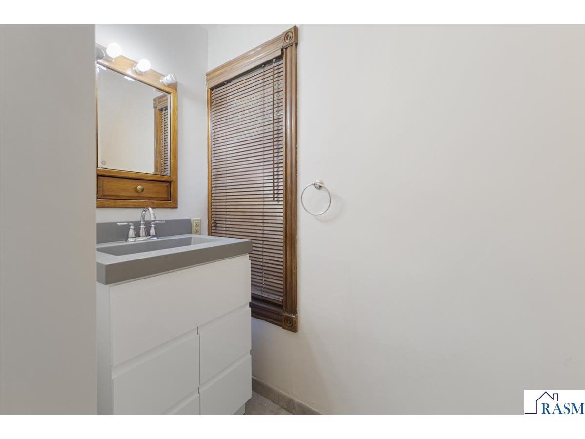 302 S Renville Street Winthrop MN 55396 7038800 image20