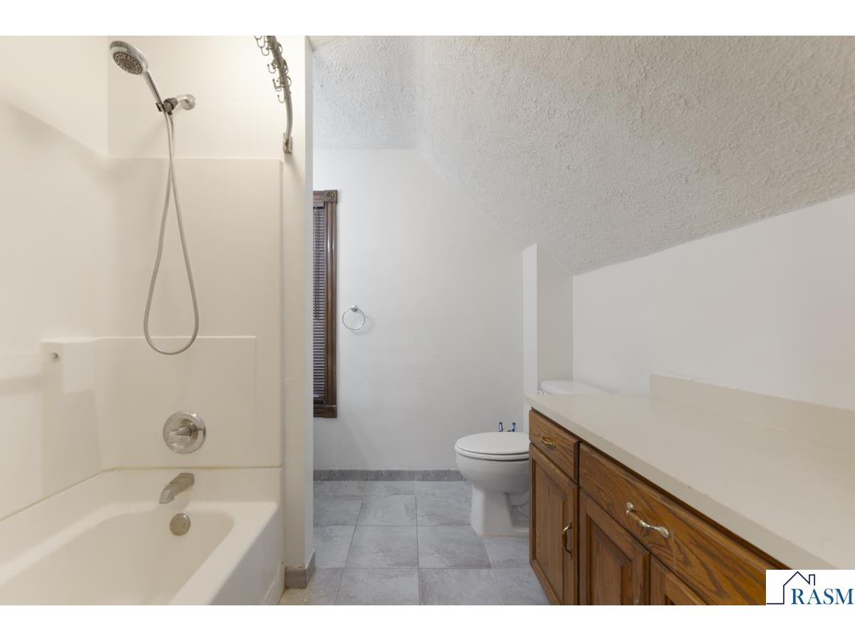 302 S Renville Street Winthrop MN 55396 7038800 image21