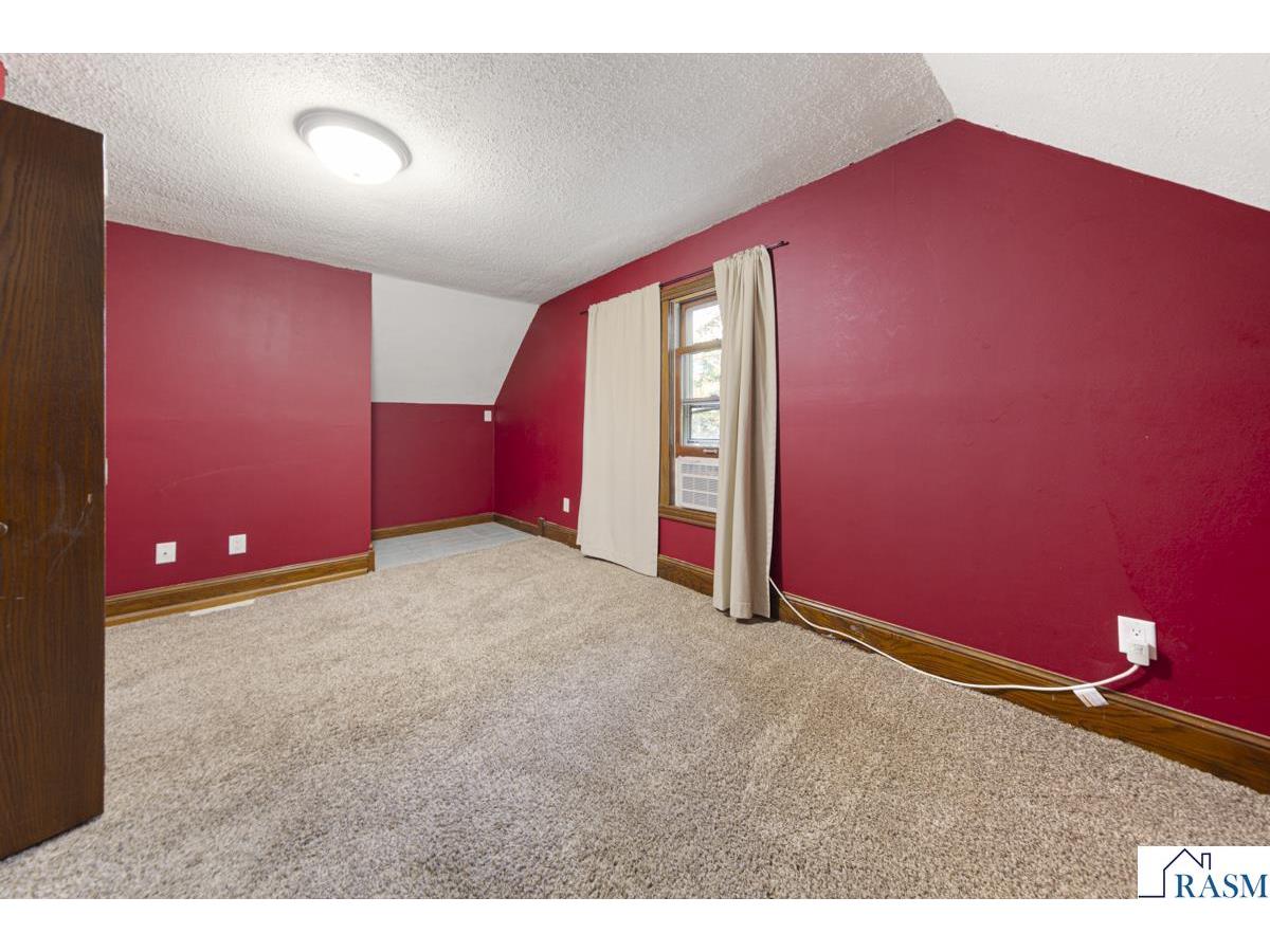 302 S Renville Street Winthrop MN 55396 7038800 image25