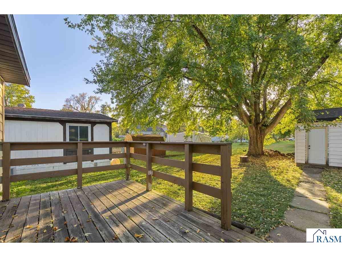 302 S Renville Street Winthrop MN 55396 7038800 image28