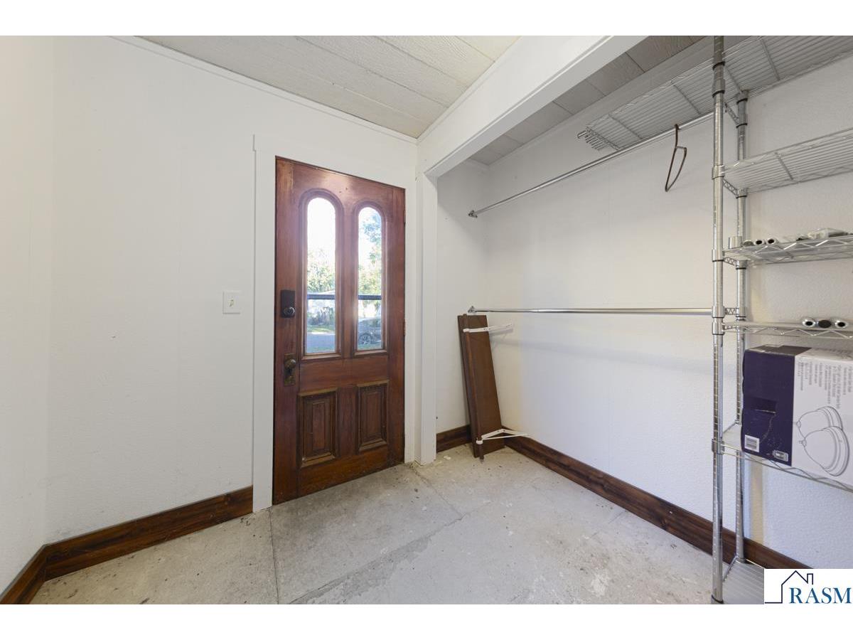 302 S Renville Street Winthrop MN 55396 7038800 image4