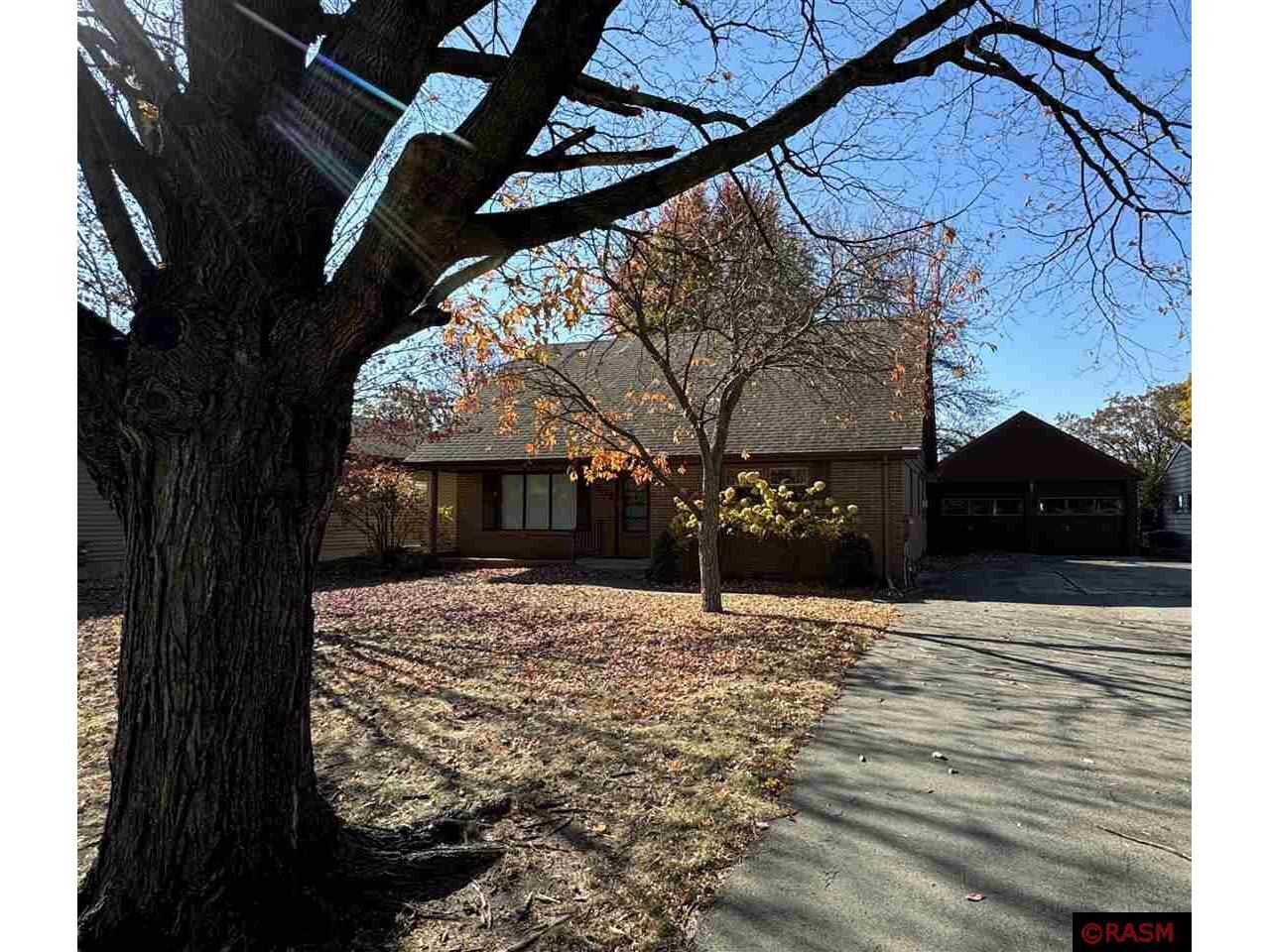 302 S Highland Avenue New Ulm MN 56073 7035576 image1