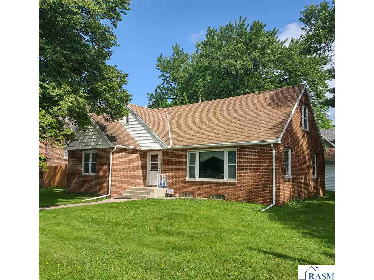 302 W main Street Ceylon MN 56121 267040591 image1