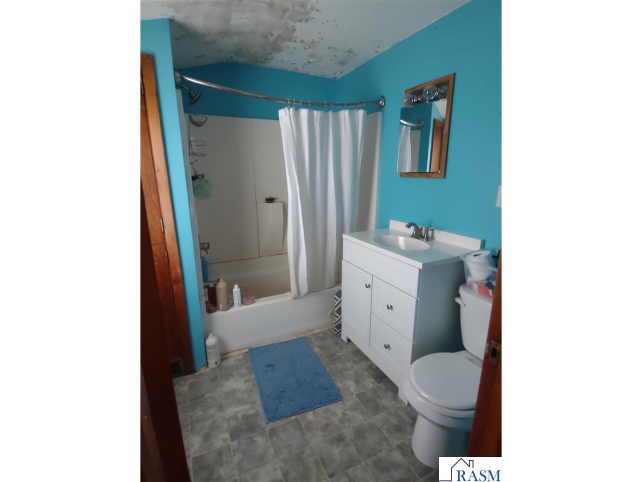 302 W main Street Ceylon MN 56121 267040591 image16