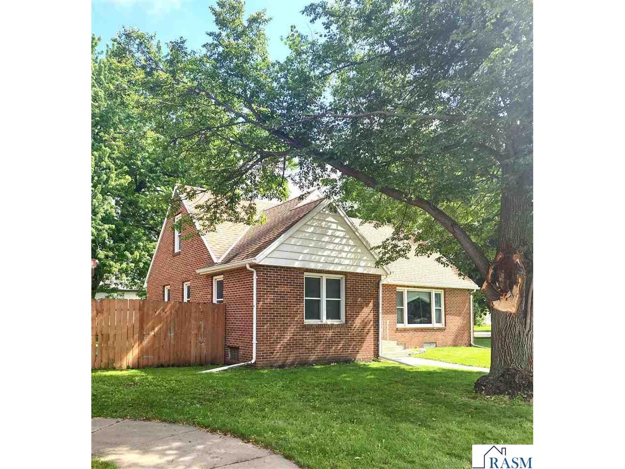 302 W main Street Ceylon MN 56121 267040591 image2