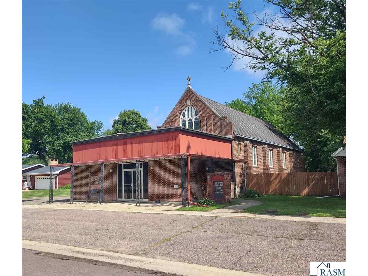 302 W main Street Ceylon MN 56121 267040591 image24