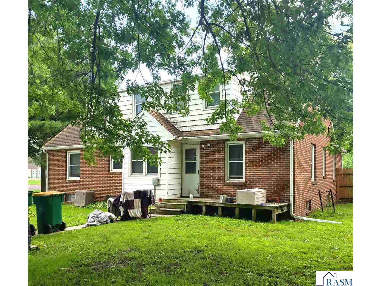 302 W main Street Ceylon MN 56121 267040591 image3