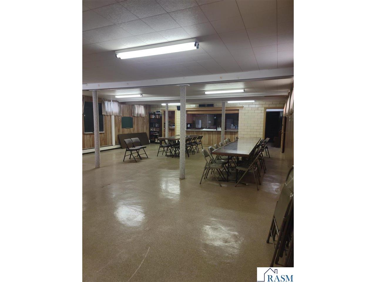 302 W main Street Ceylon MN 56121 267040591 image33
